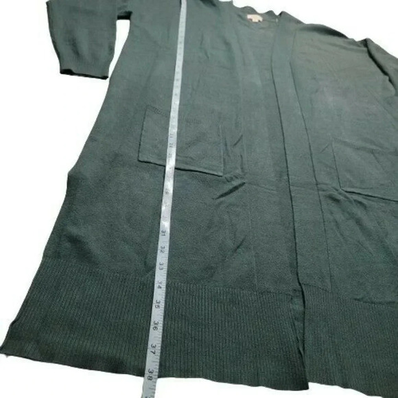 Debut women's Green Cardigan Sweater Size M Long Sleeve Open Pockets slit sides - Picture 5 of 10